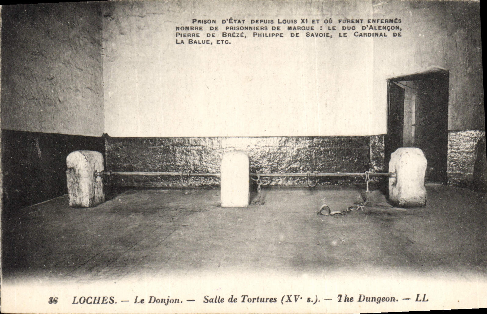 CPA Loches Le Donjon Salle de Tortures (XVe s)