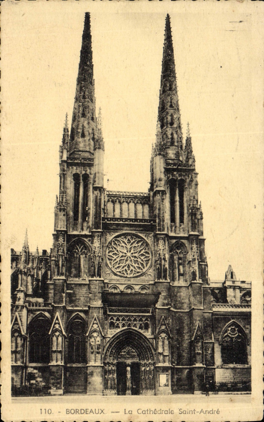 CPA Bordeaux La Cathedrale Saint Andre