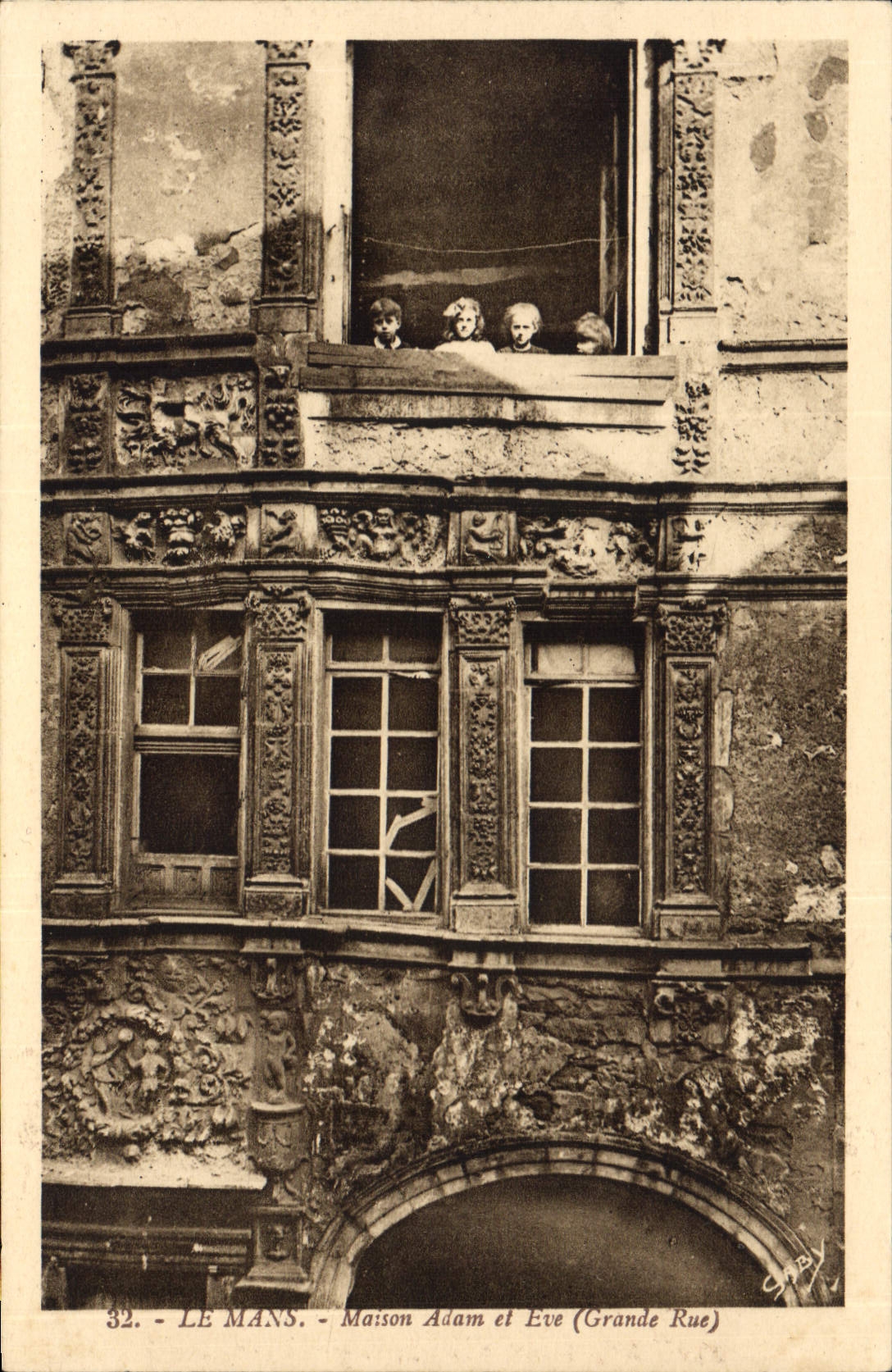 CPA Les Mans Maison Adam et Eve (Grande Rue)