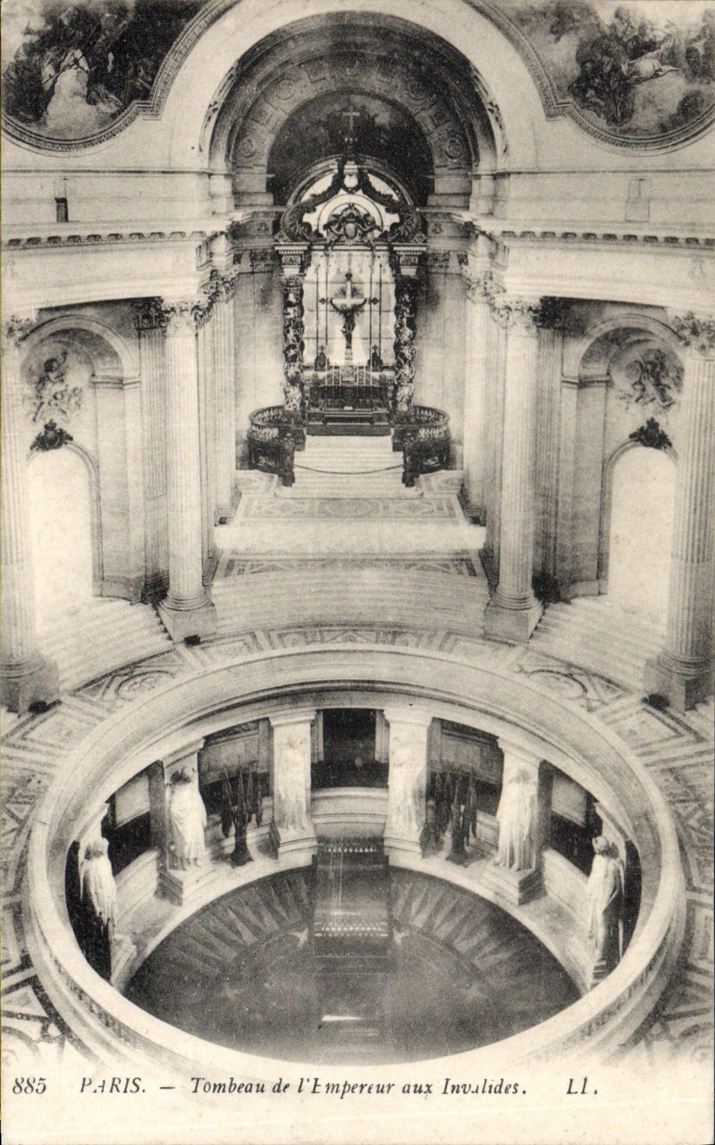 CPA Paris Tombeau de l'Empereur aux Invalides