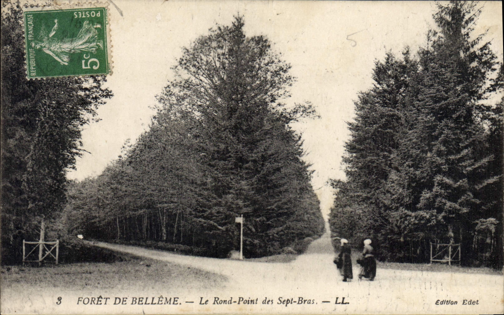 CPA Foret de Belleme Le Rond Point des Sept Bras