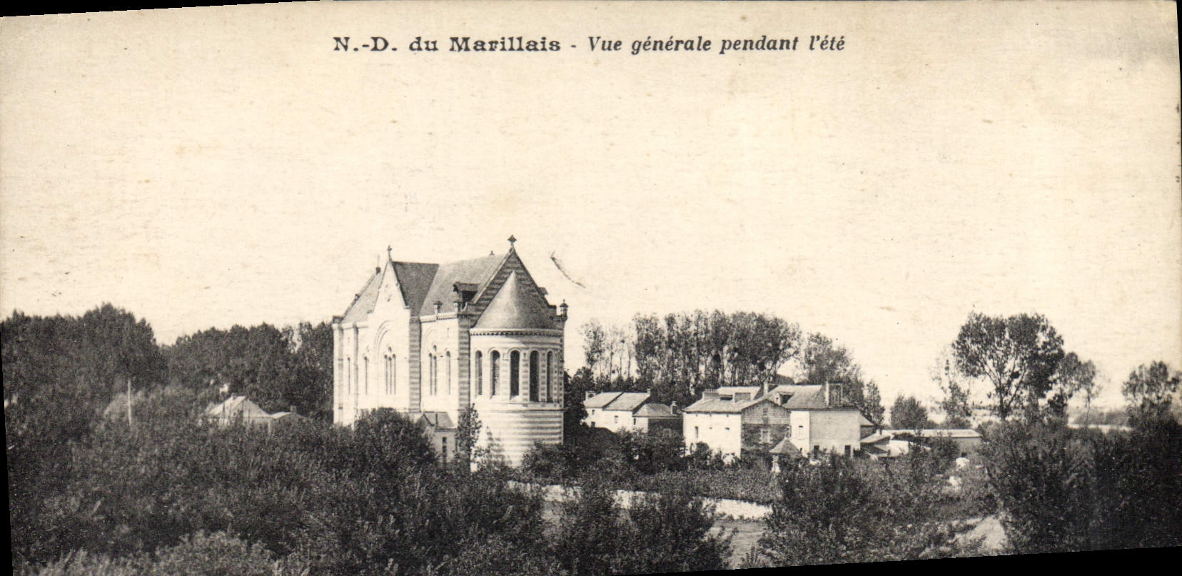 CPA N D du Marillais Vue generale pendant l'ete