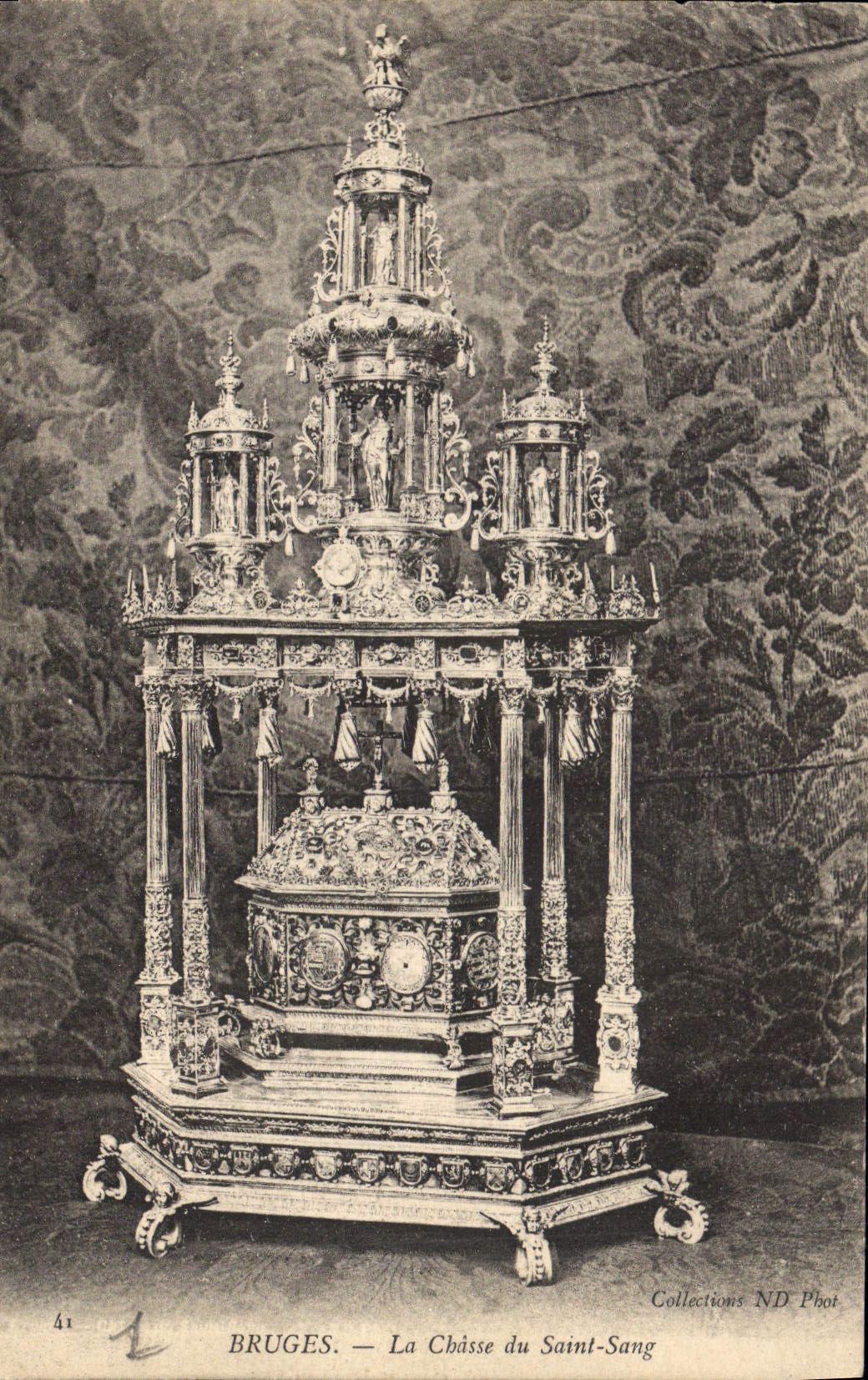 CPA Bruges La Chasse du Saint Sang