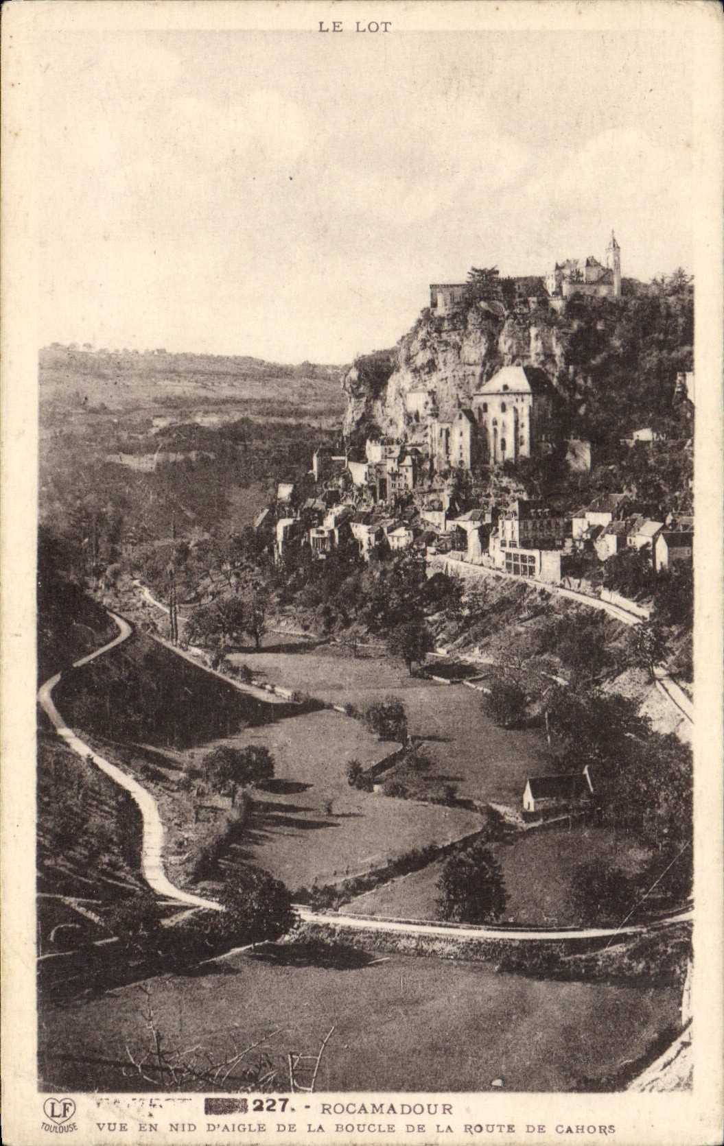 CPA Rocamadour Vue en Nid d'Aigle de la Boucle de la Route de Cahors