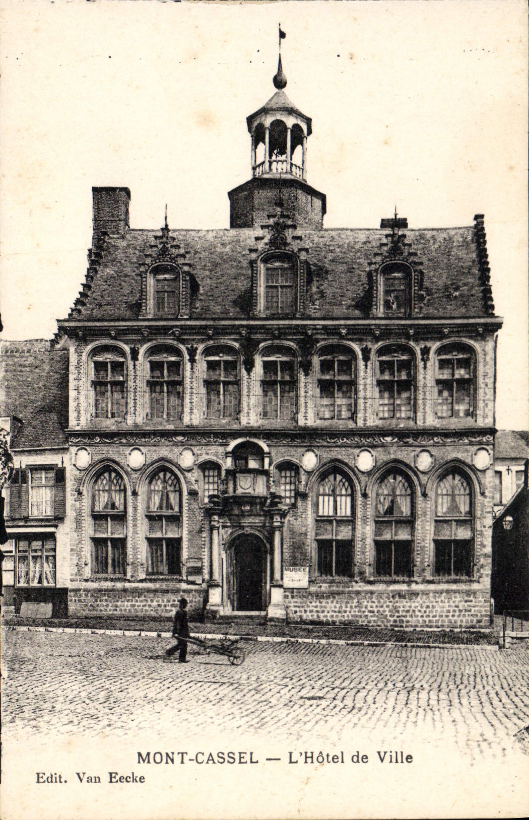 CPA Mont Cassel L'Hotel de Ville