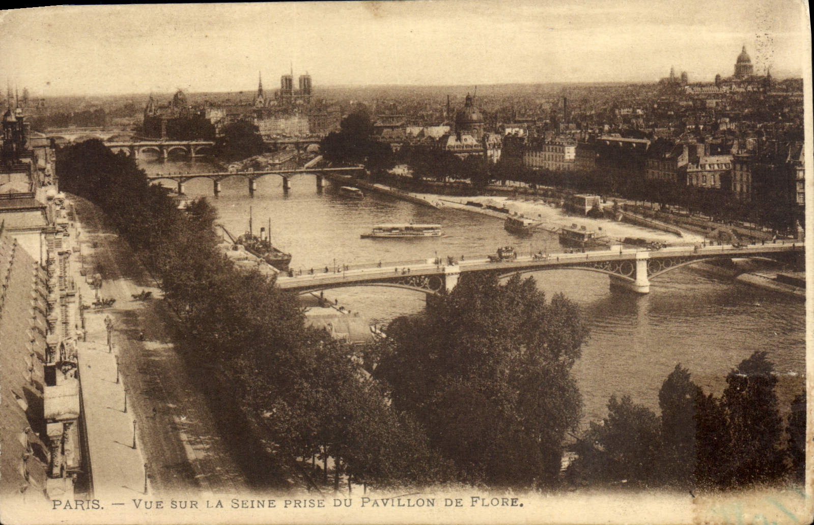 CPA Vue sur la Seine prise du Pavillon de Flore Paris