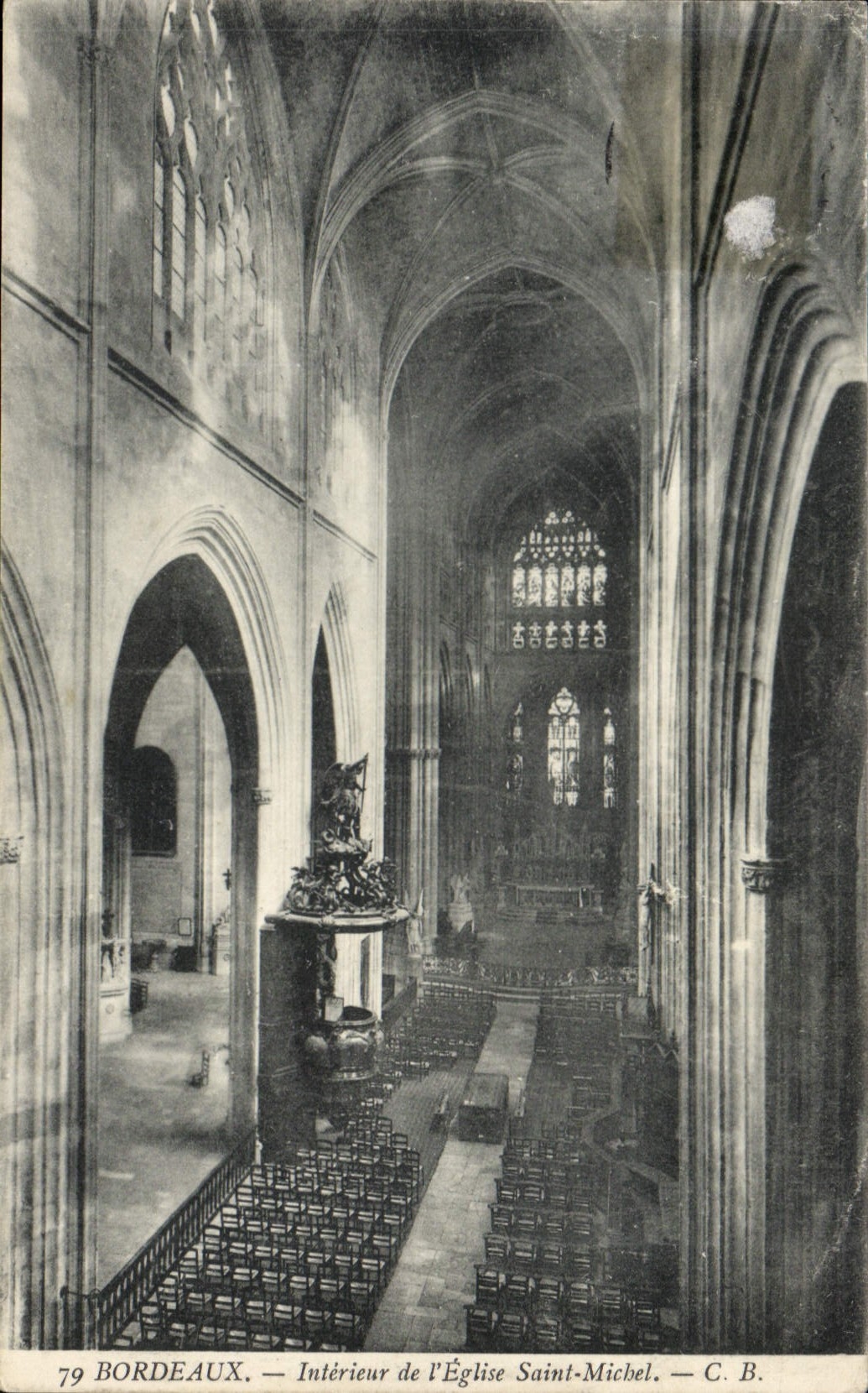CPA Bordeaux Interieur de l'Eglise Saint Michel