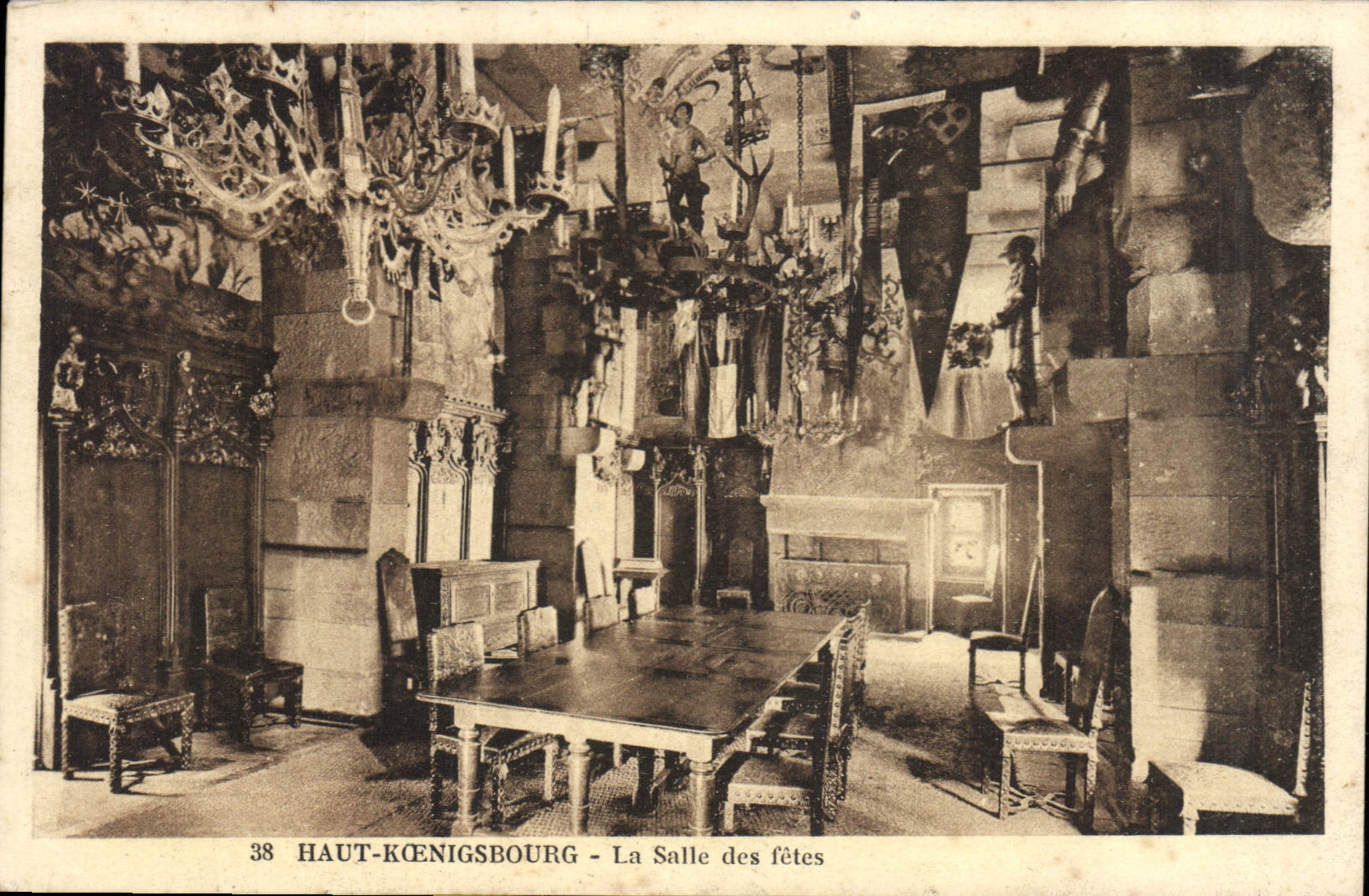 CPA Haut Koenigsbourg La Salle des Fetes