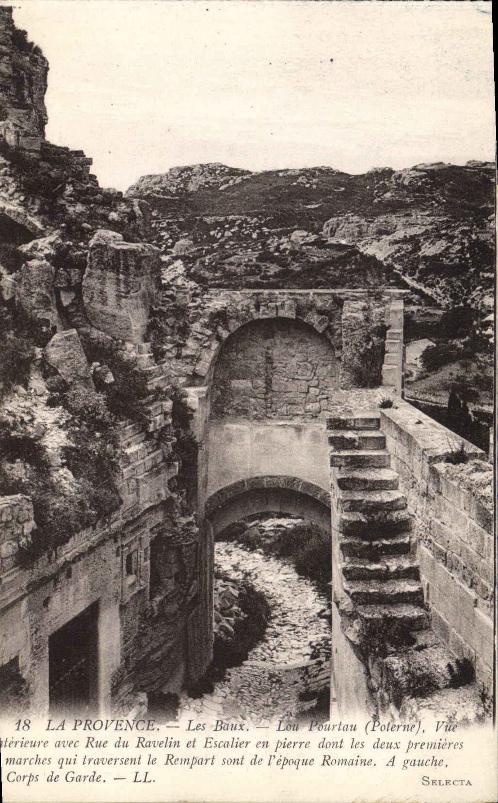 CPA La Provence Les Baux