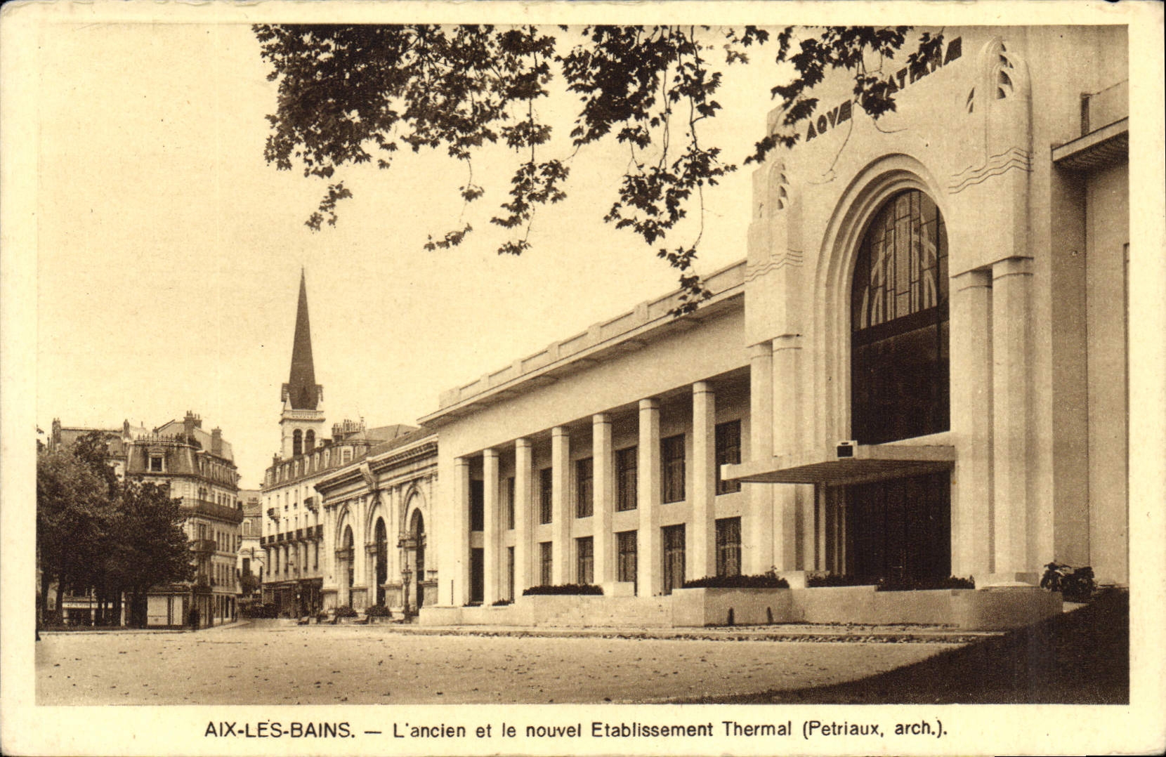CPA Aix Les Bains L'ancien et le nouvel Etablissement Thermal (Petriaux arch)