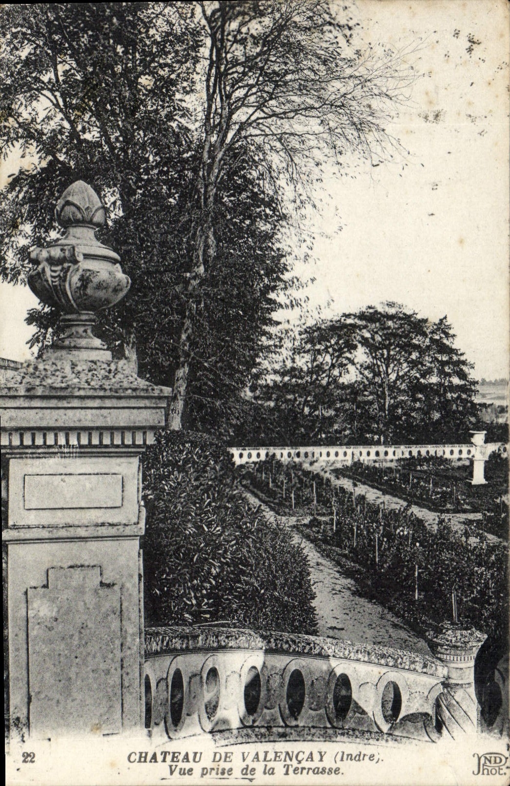 CPA Chateau de Valeçay (Indre) Vue prise de la Terrasse