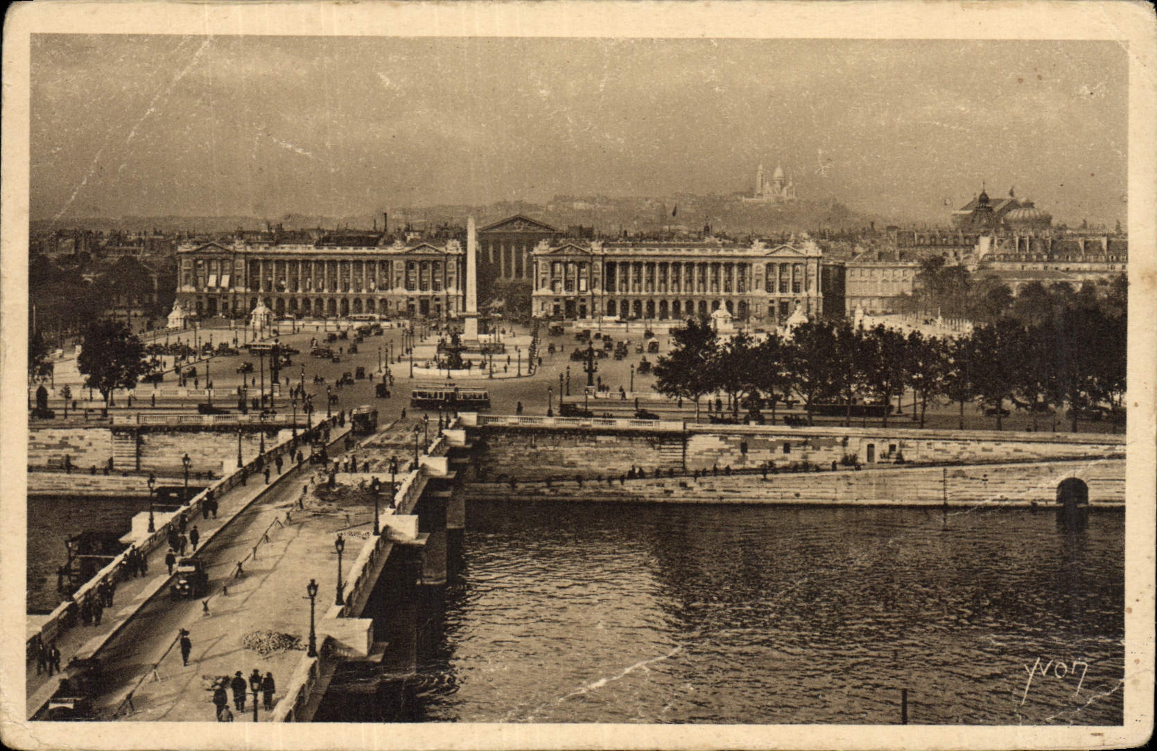 CPA Paris En Flamant Vue generale de la Place de la Concorde