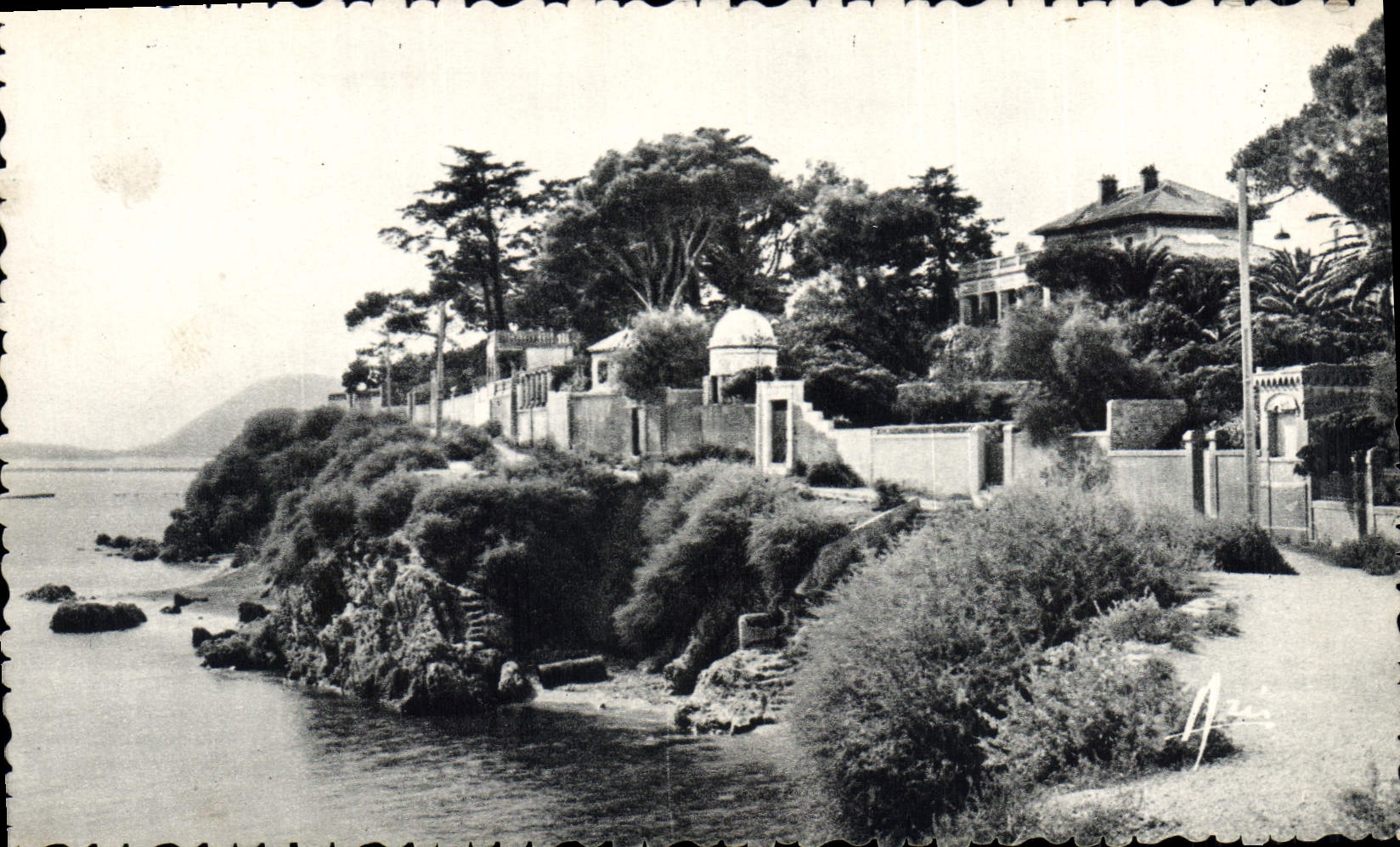 CPA Toulon Mourillon (Var) La Cote d'Azur Bord de Mer de la Mitre