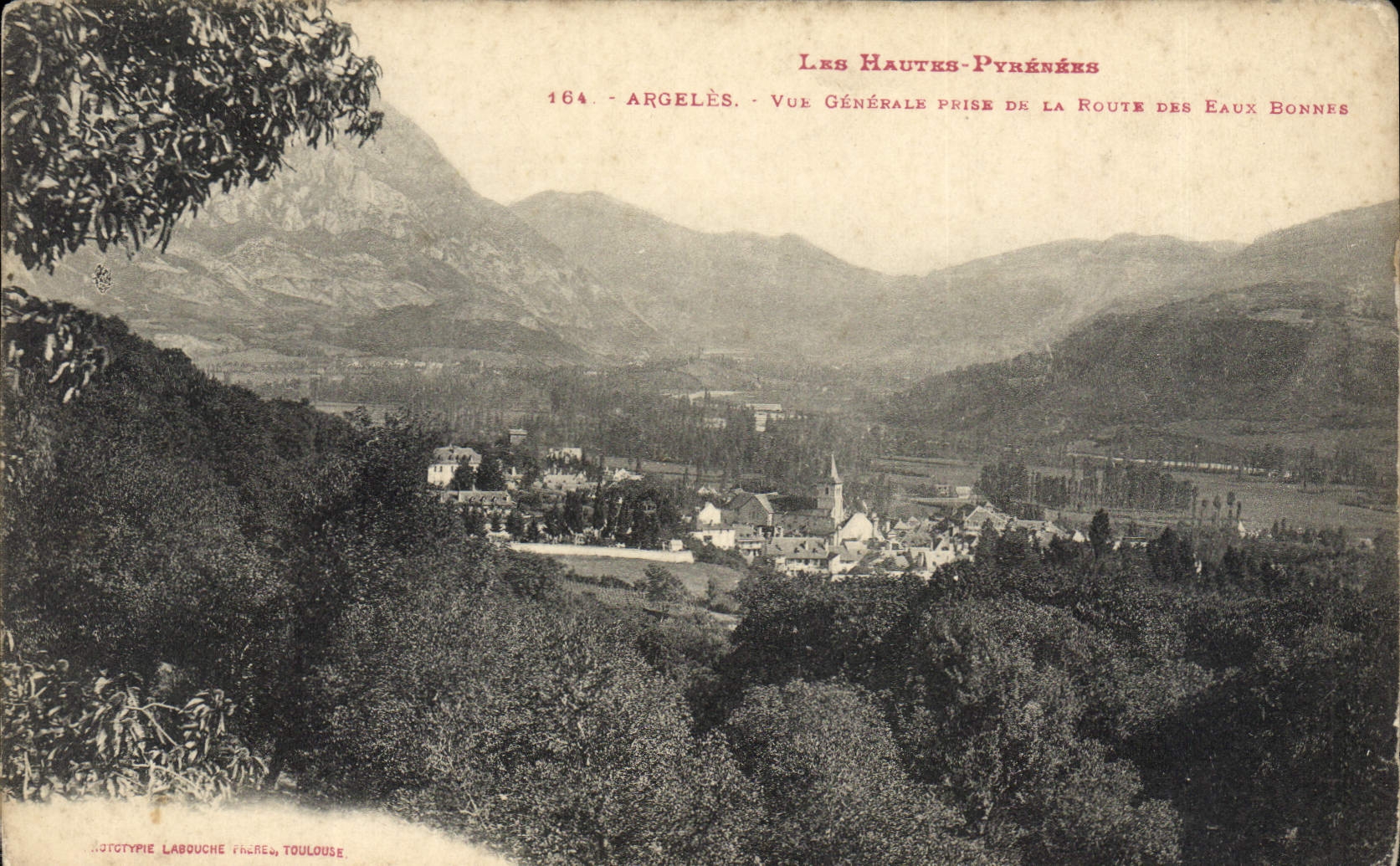 CPA Les Hautes Pyrenees Argeles Vue Generale prise de la Route des Eaux Bonnes