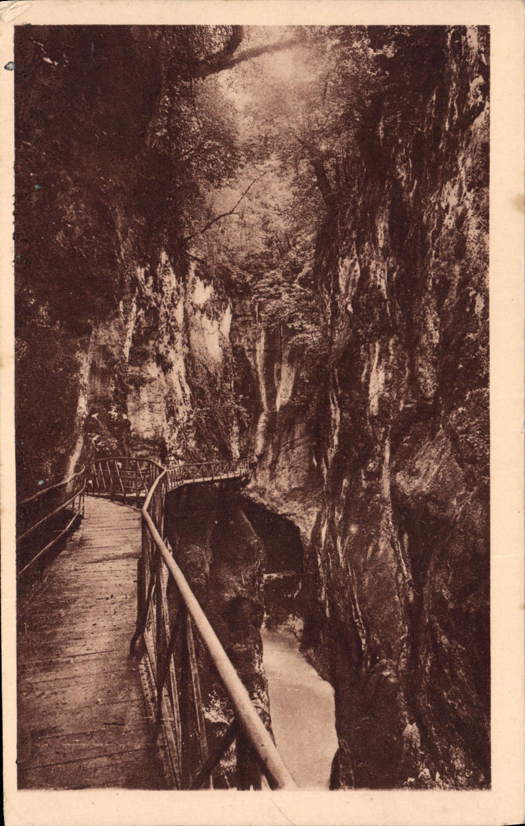 CPA Env D'Annecy Les Gorges du Fier