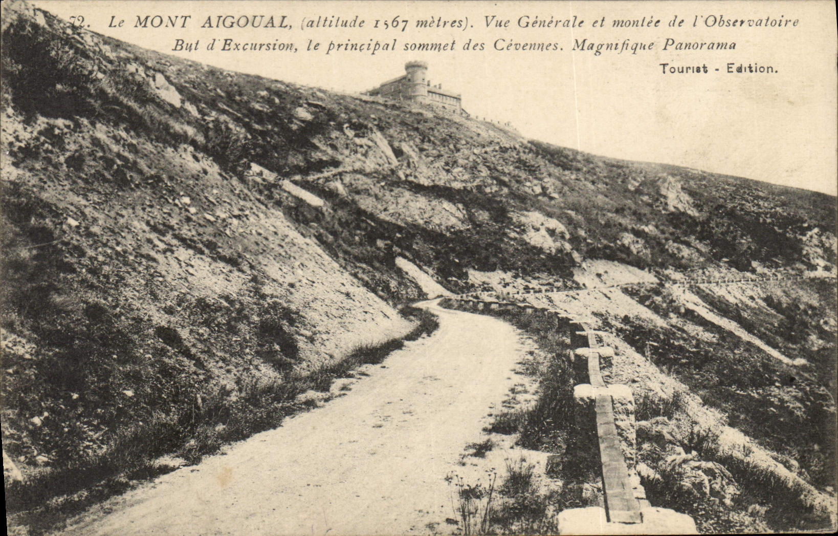 CPA Le Mont Aigoual (altitude 1567 metres) Vue Generale et montee de l'Observatoire