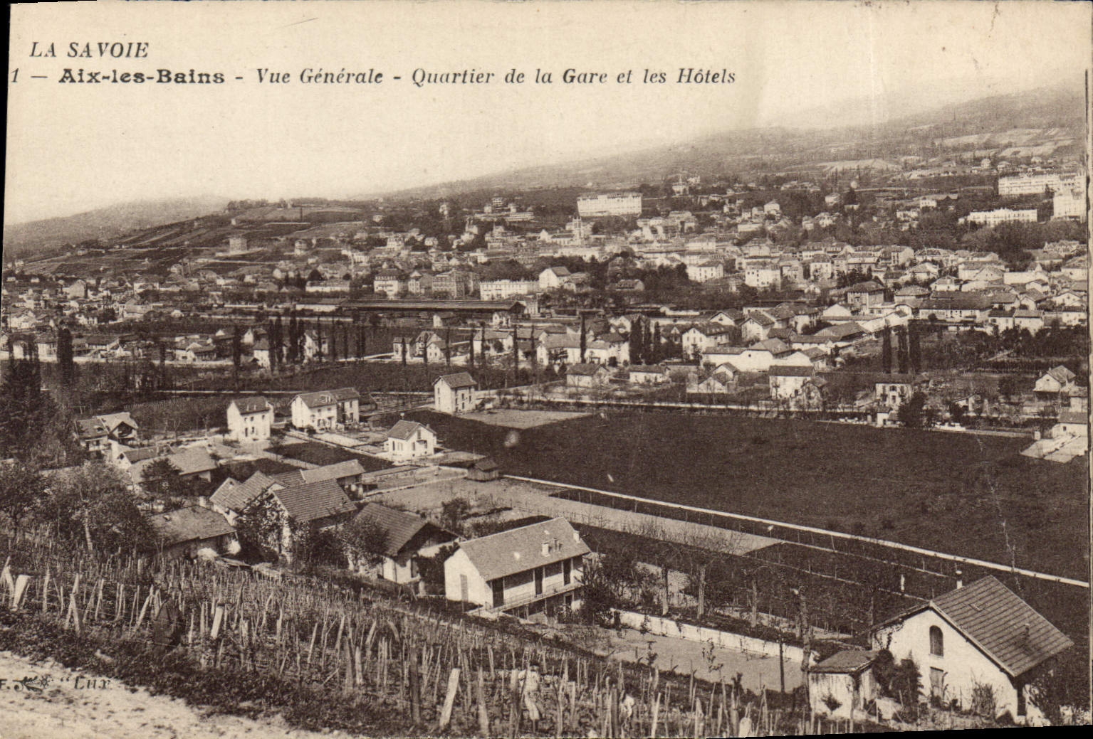 CPA La Savoie Aix les Bains Vue generale Quartier de la Gare et les Hotels 