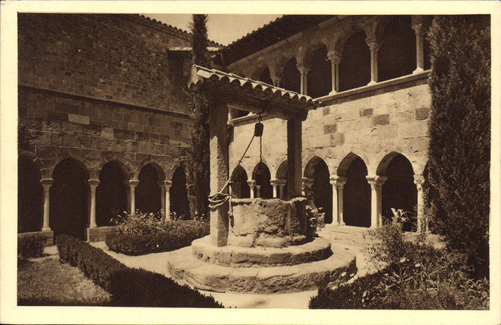 CPA Frejus Cloitre du XIII siecle 