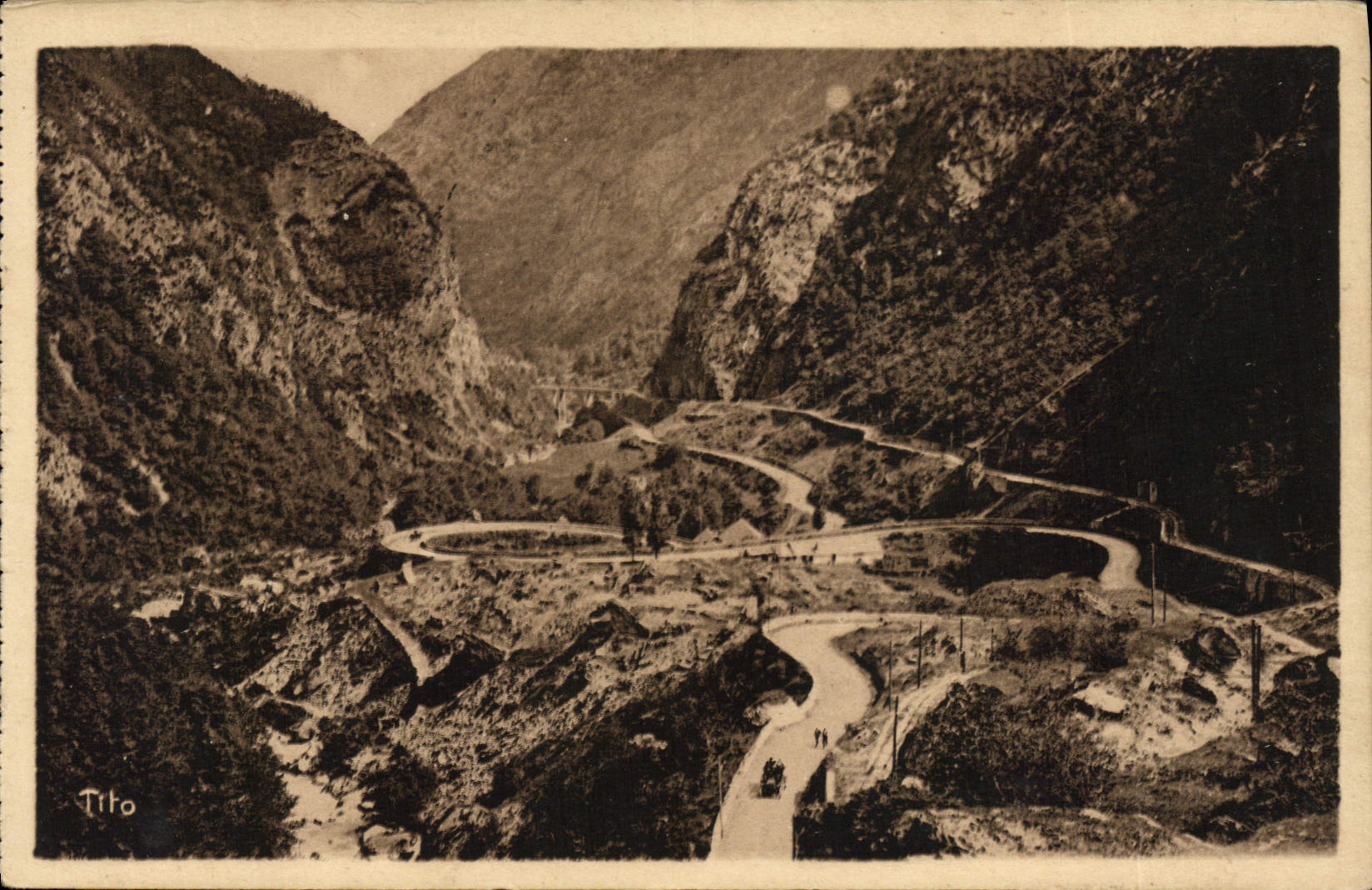 CPA Les Pyrenees Le Limacon Route de Pierrefitte a Cauterets