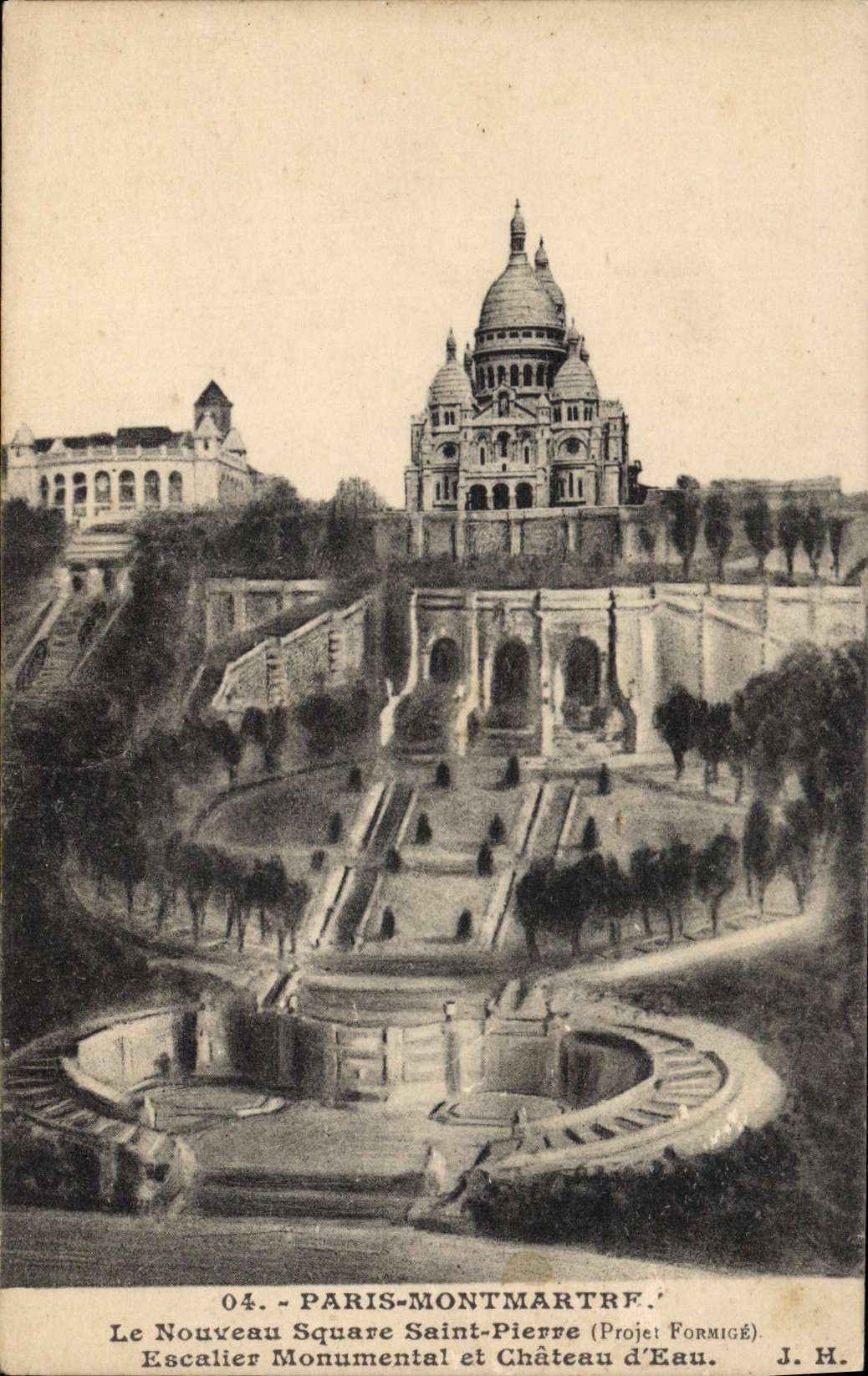 CPA Paris Montmartre le nouveau square saint Pierre escalier monumantal et chateau d'Eau 
