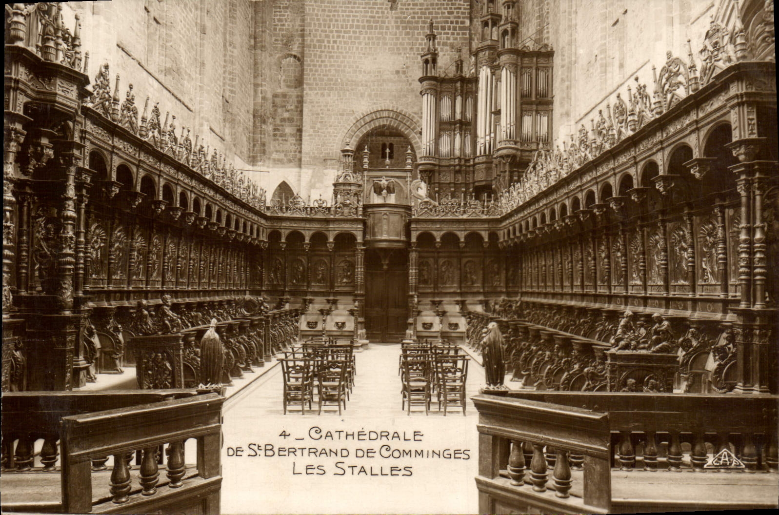 CPA Cathedrale de st Bertrand de Comminges les Stalles
