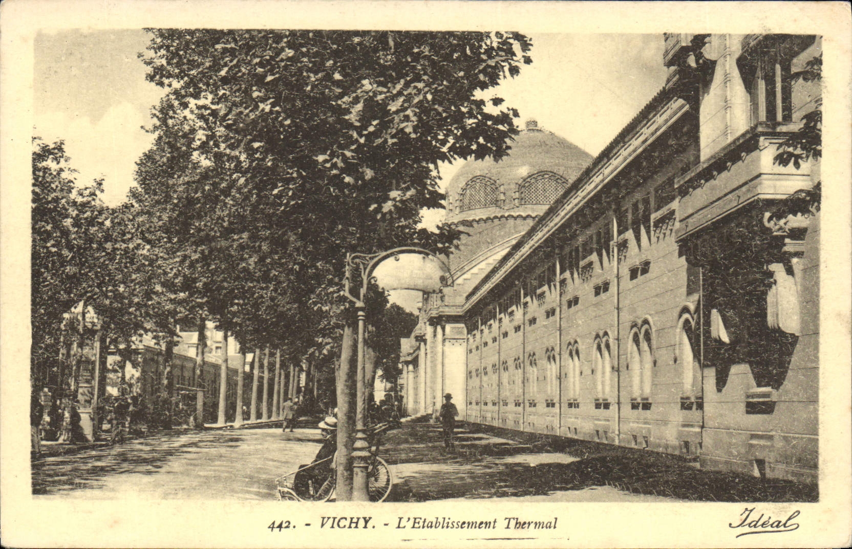 CPA Vichy L'Etablissement Thermal 