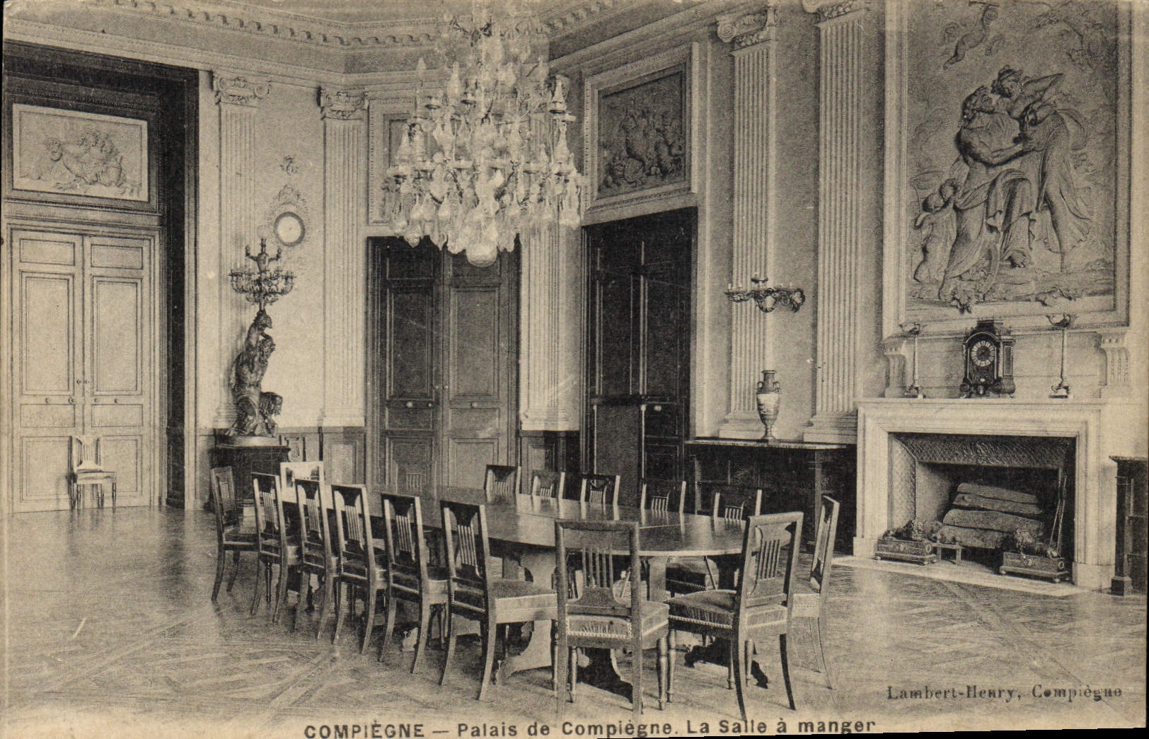 CPA Compiegne Palais de Compiegne La Salle a manger 