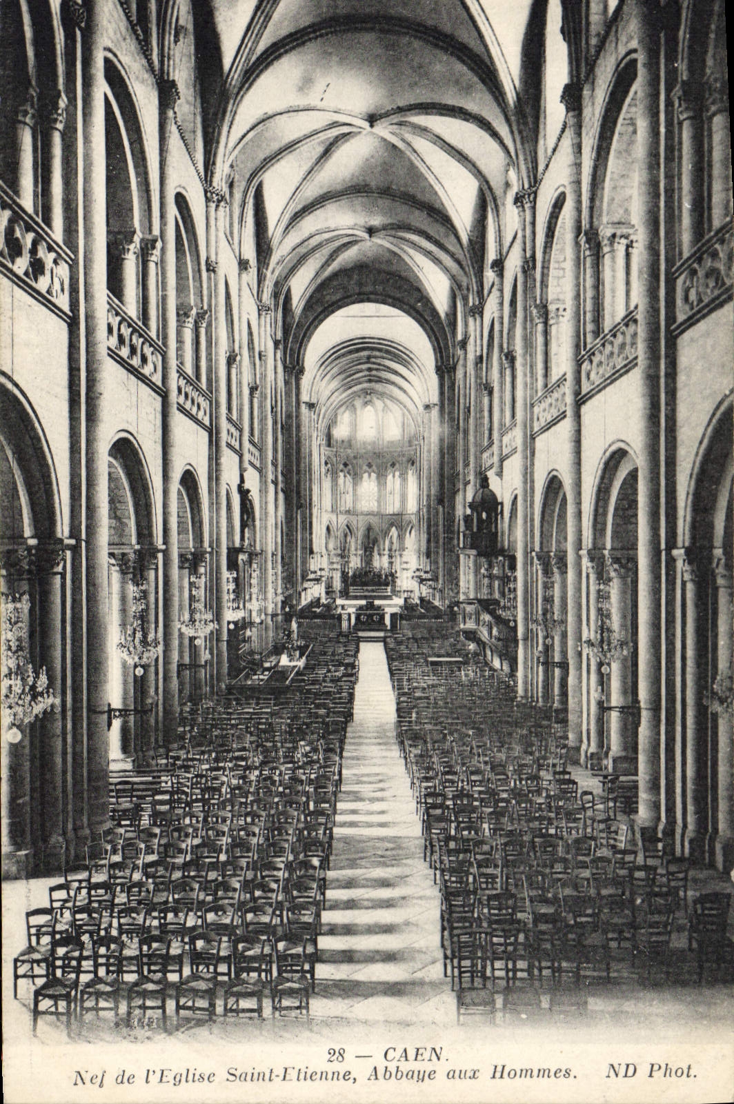 CPA Caen Nef de l'Eglise Saint Etienne Abbaye aux Hommes 