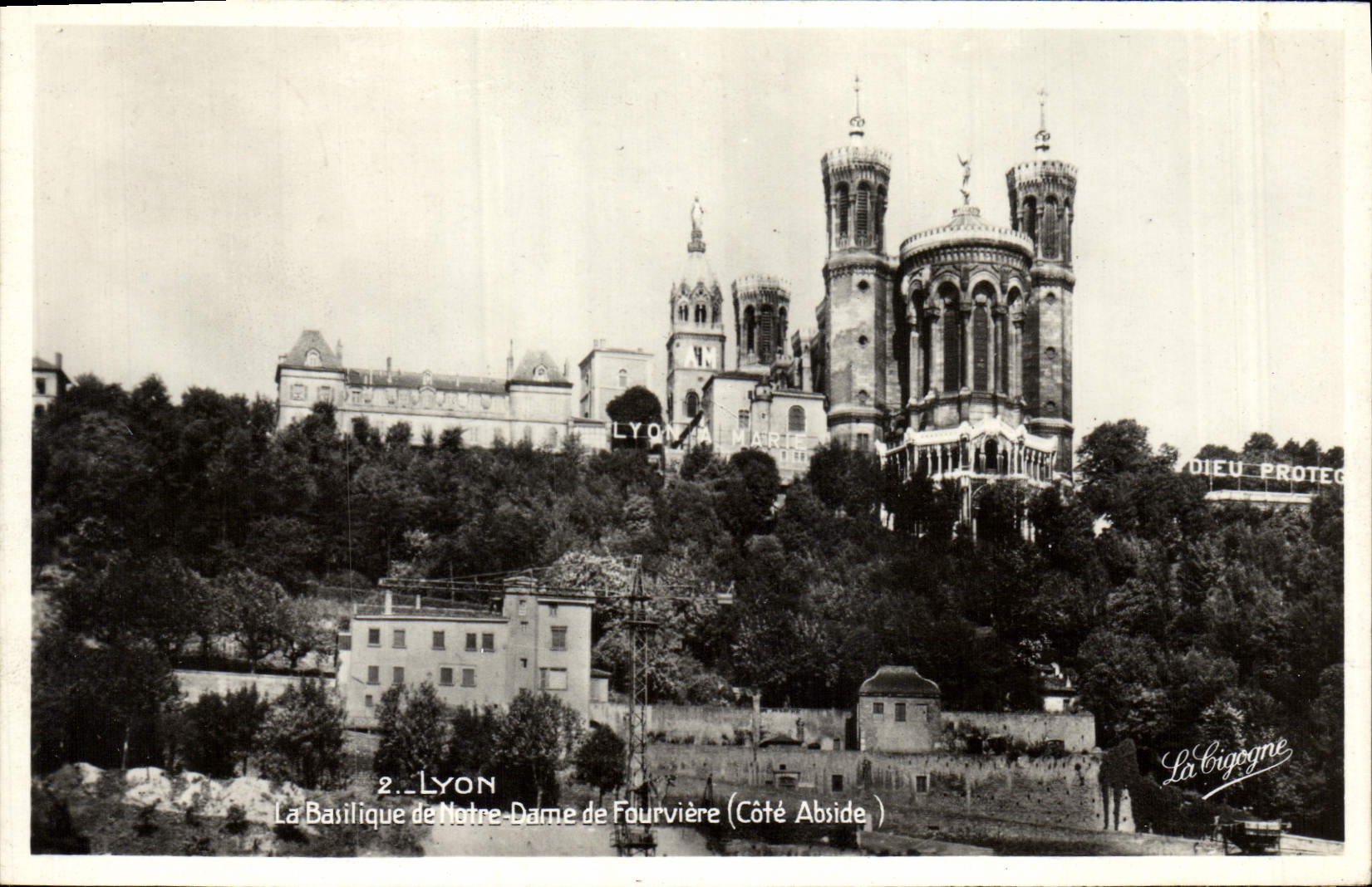CPA Lyon La Basilique de Notre dame de Fourviere cote Abside