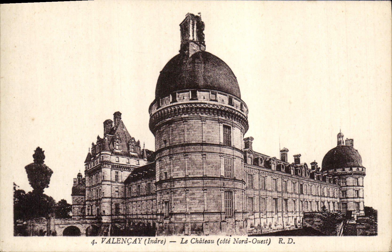 CPA Valencay Indre le chateau cote Nord Ouest