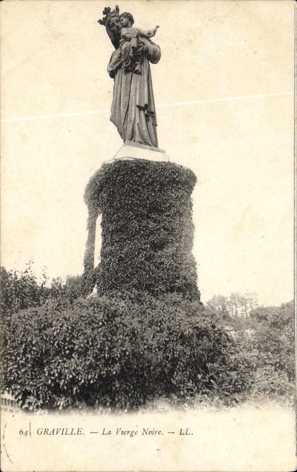 CPA Graville La Vierge Noire Granville