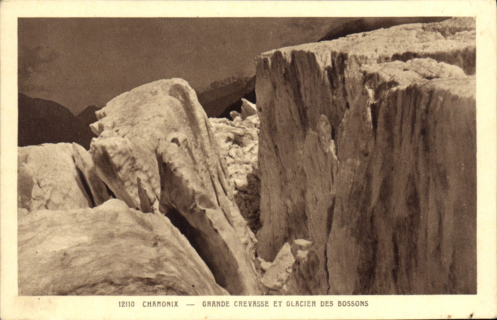 CPA Chamonix Grande Crevasse et glacier des Bossons 
