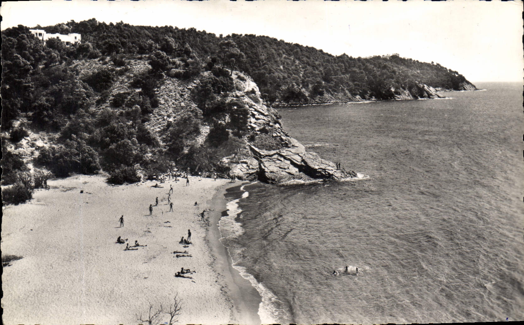 CPA La corniche des Maures Cavalaire sur mer Vor plage de Bon Porteau