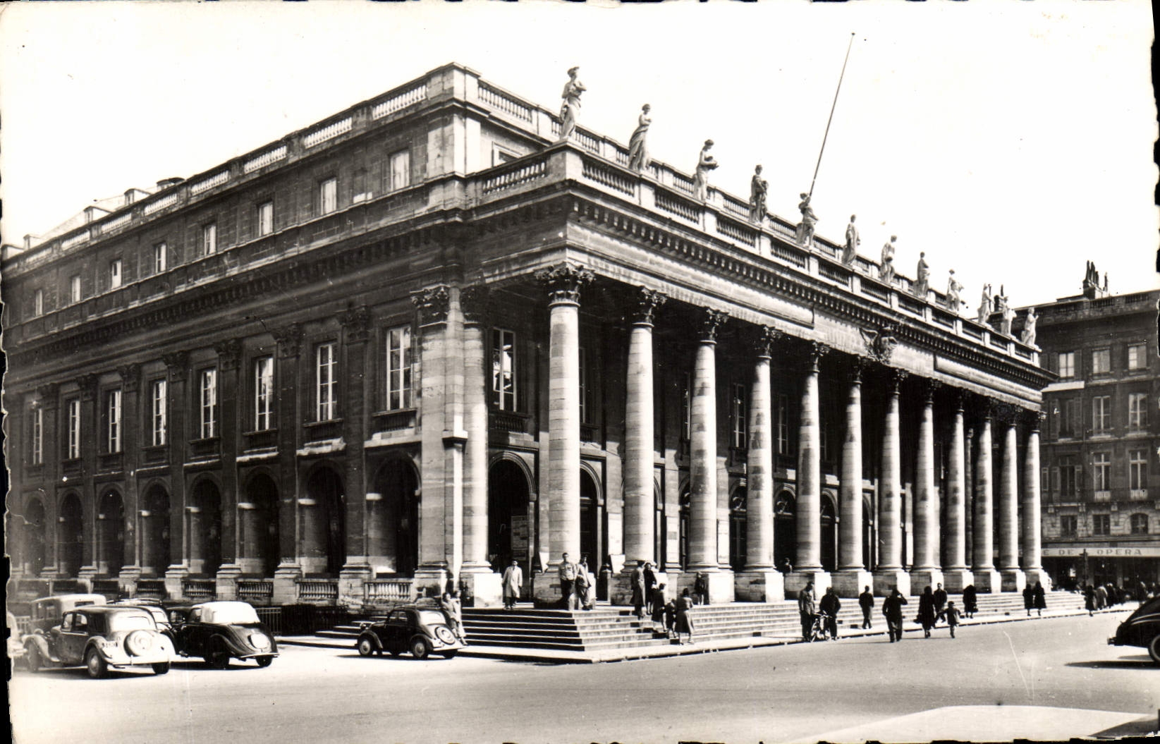 CPM Bordeaux Le grand Theatre Rue Saint Fort 