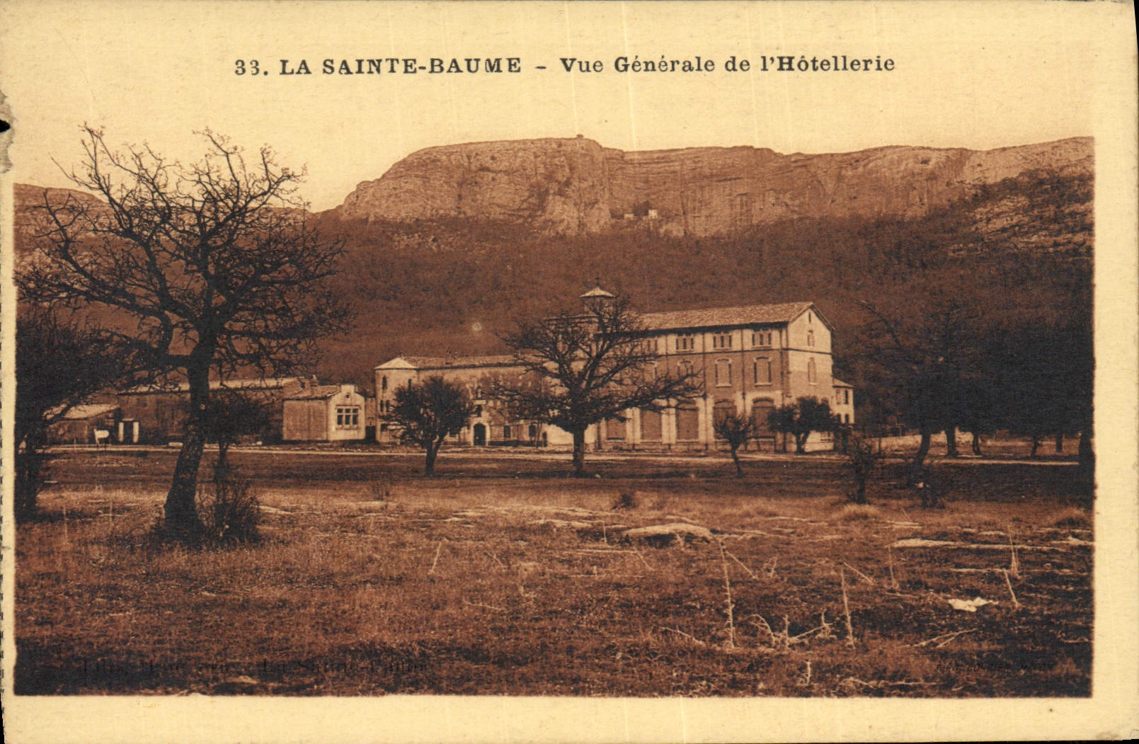 CPA la Sainte Baume vue generale de l'Hotellerie 