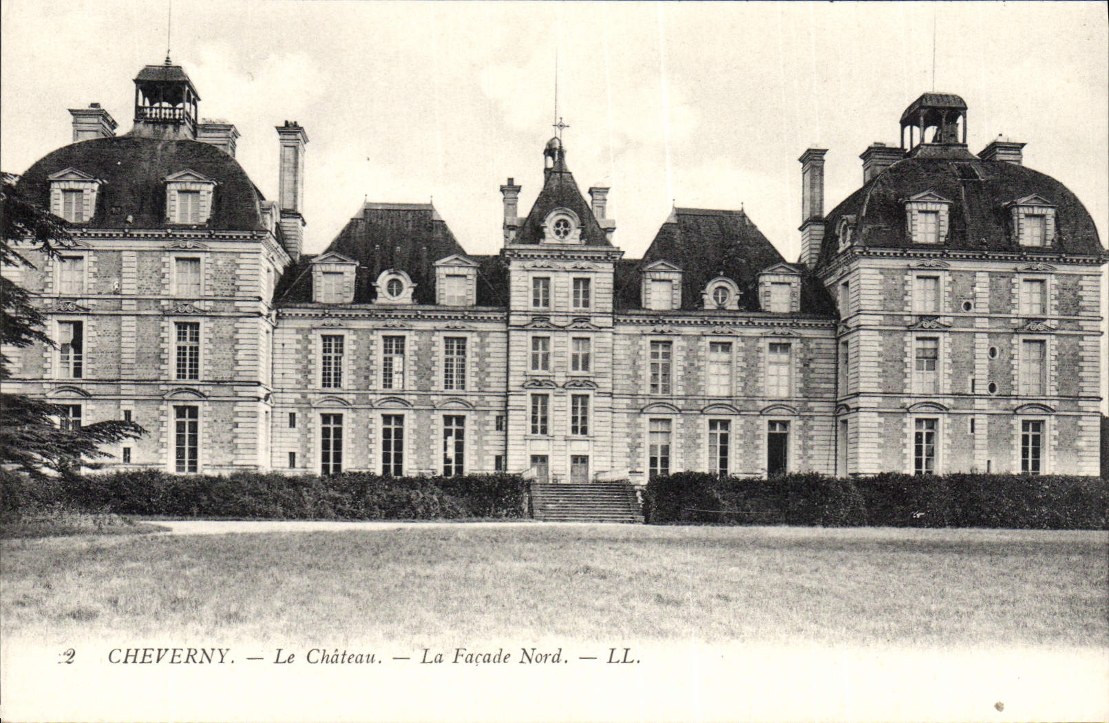 CPA Cheverny le chateau la facade Nord