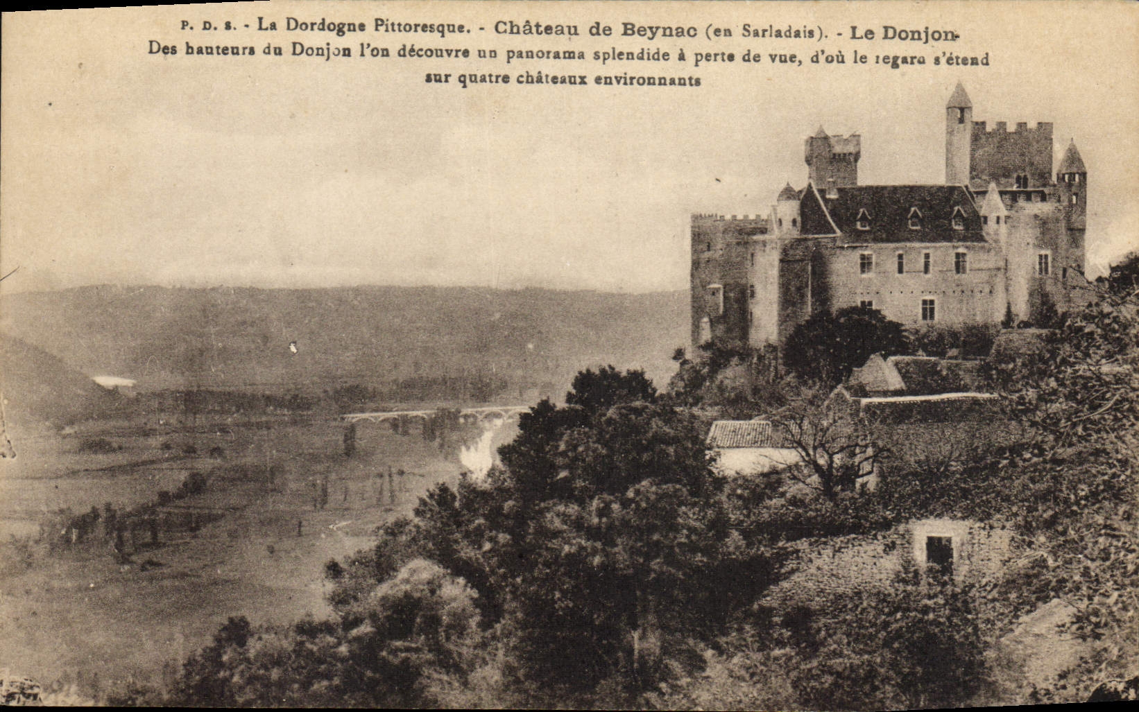 CPA La Dordogne Pittoresque Chateau de Beynac en Sarladais Le Donjon