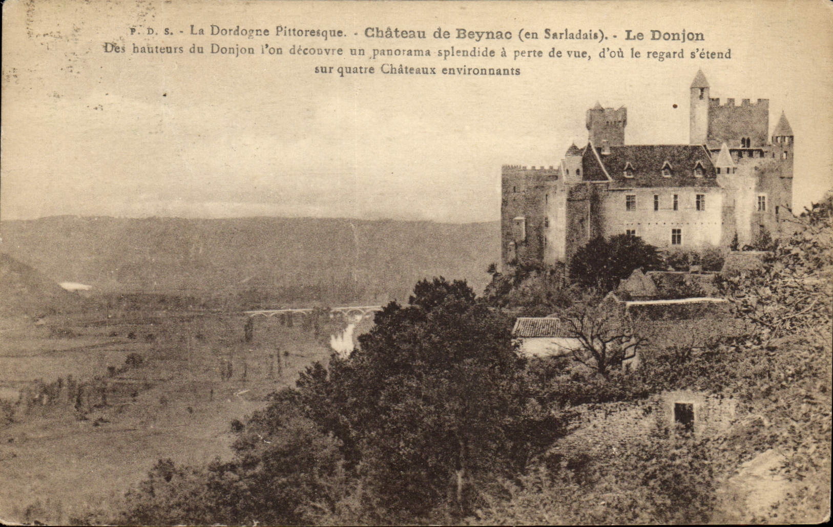 CPA La Dordogne Pittoresque Chateau de Beynac en Sarladais Le Donjon