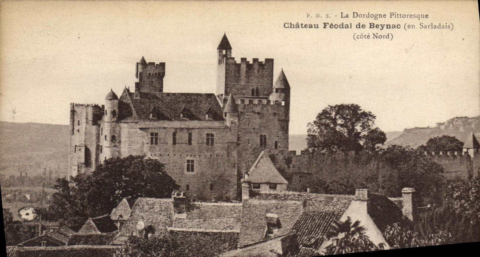 CPA La Dordogne Pittoresque Chateau Feodal de Beynac en Sarladais cote Nord