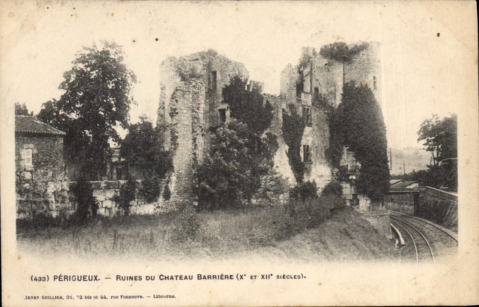 CPA Perigueux Ruines de Chateau Barriere