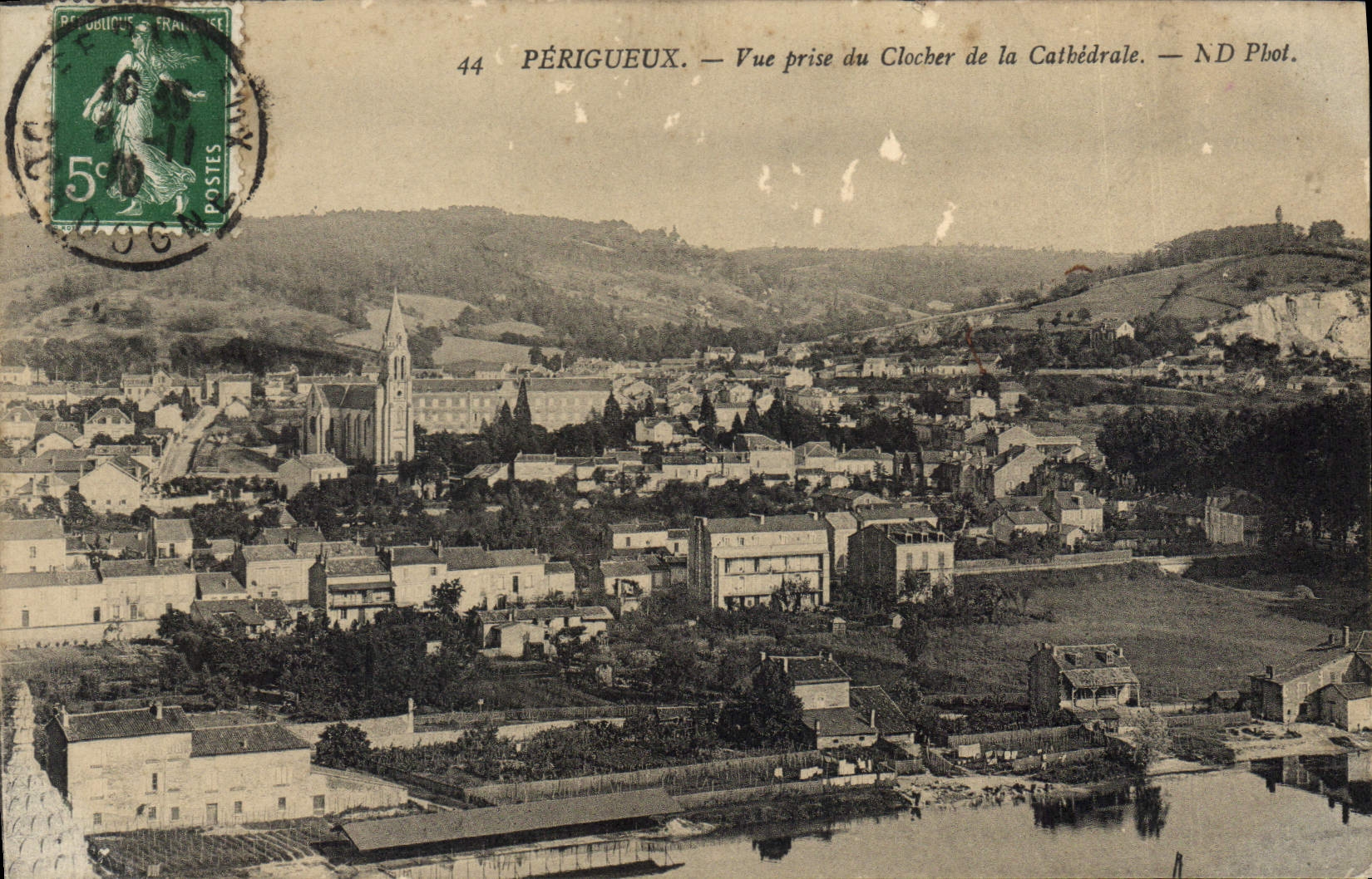 CPA Perigueux Vue prise du Clocher de la Cathedrale 
