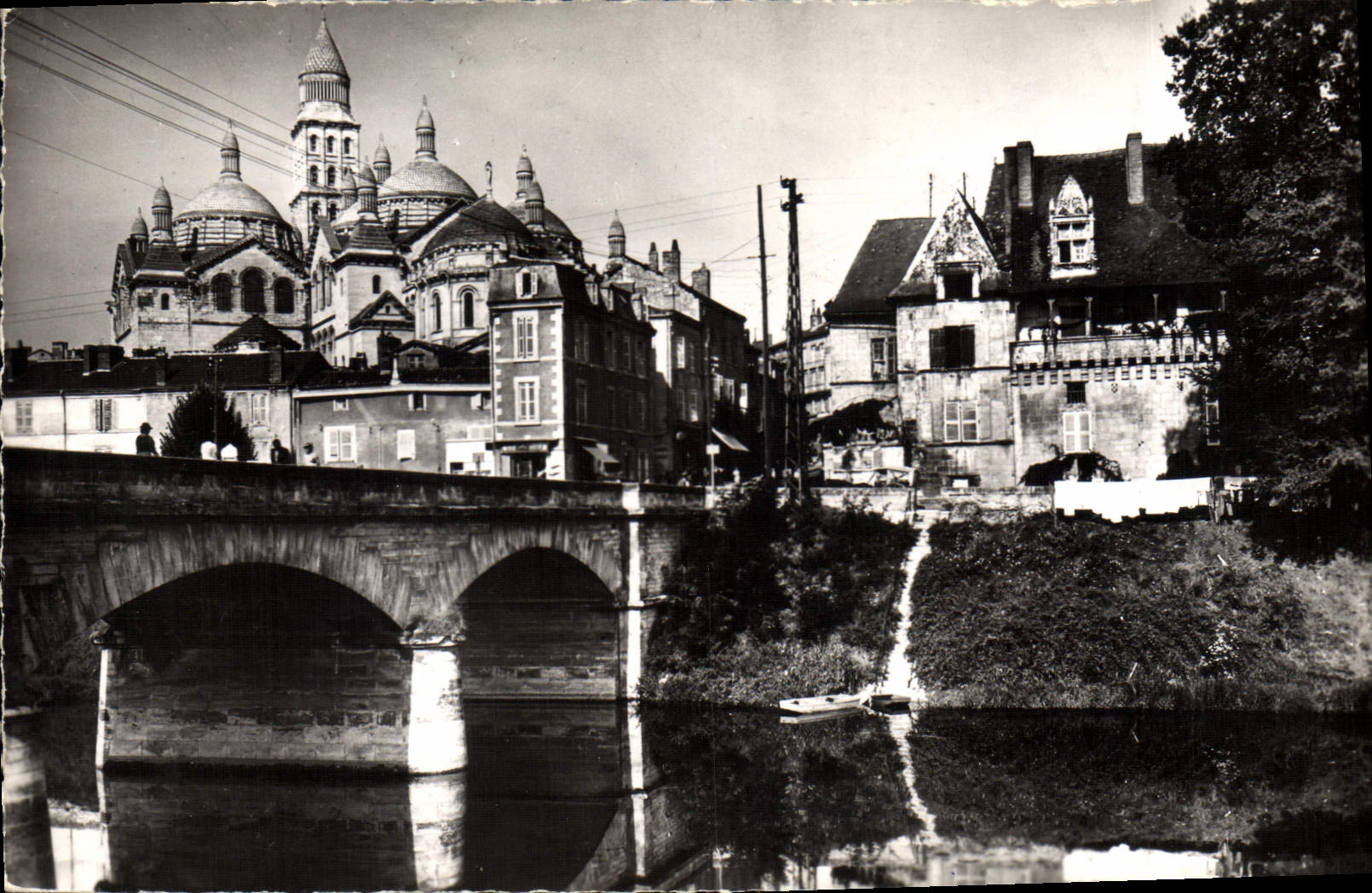 CPA Perigueux La Cathedrale Saint Front 