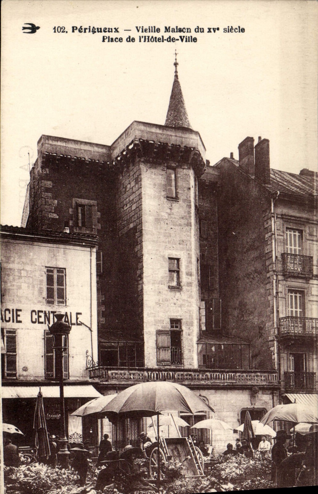 CPA Perigueux Vieille Malaon du XV siecle Place de l'Hotel de Ville 