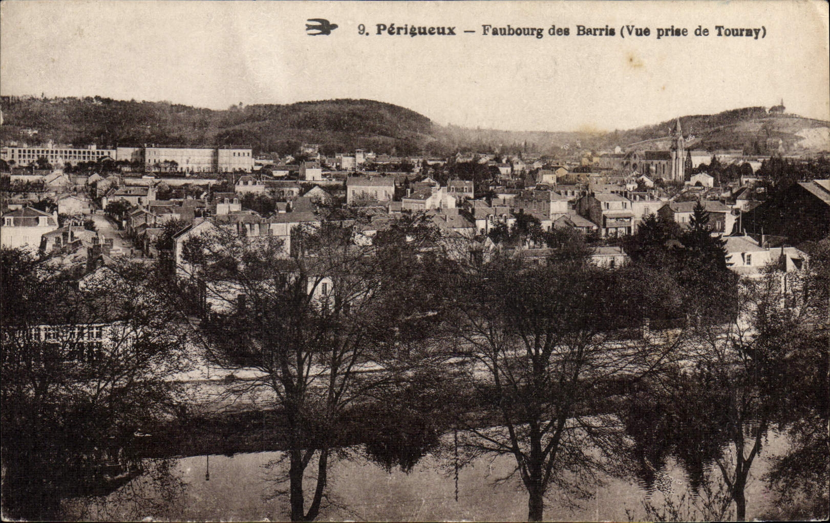 CPA Perigueux Faubourg des Barris Vue prise de Tourny 