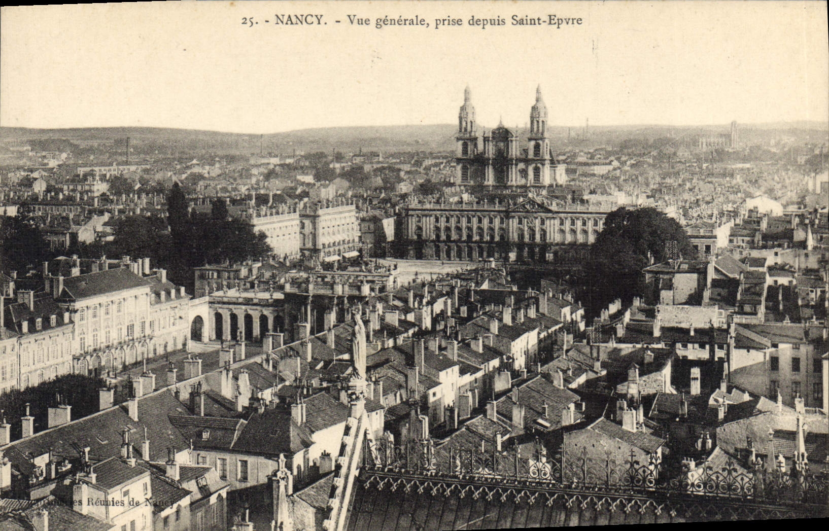 CPA Nancy Vue generale prise depuis Saint Epvre 