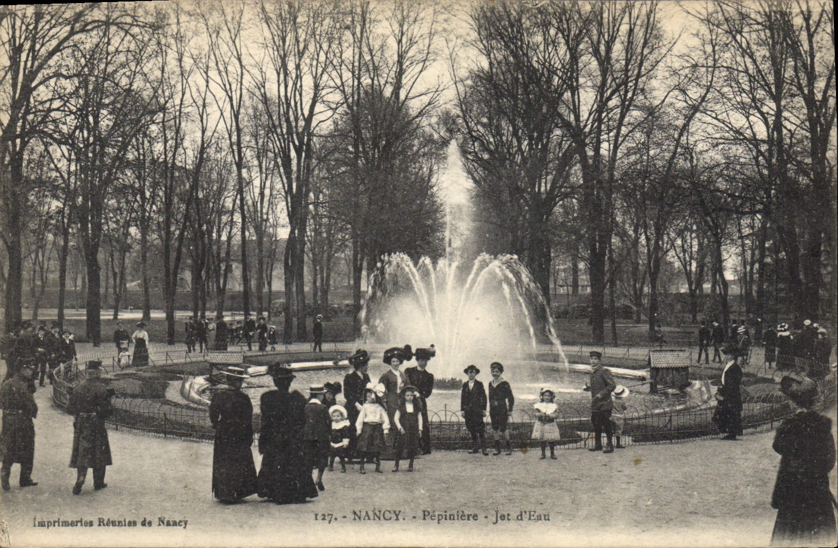 CPA Nancy Pepeniere Jet d'Eau 