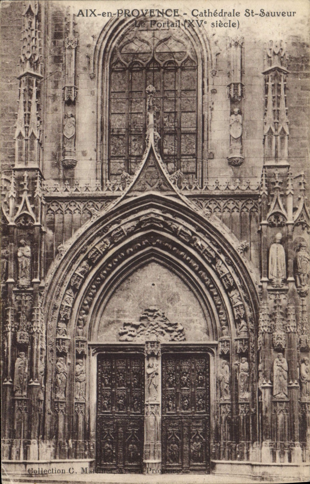 CPA Aix en Provence Cathedrale de Saint Sauveur Le Portail 