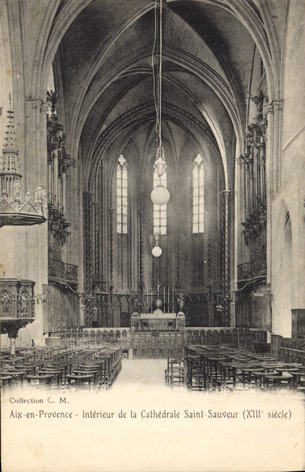 CPA Aix en Provence Interieur de la Cathedrale Saint Sauveur XIII Siecle 