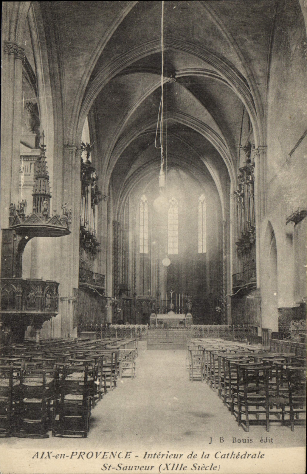 CPA Aix en Provence Interieur de la Cathedrale Saint Sauveur XIII siecle 
