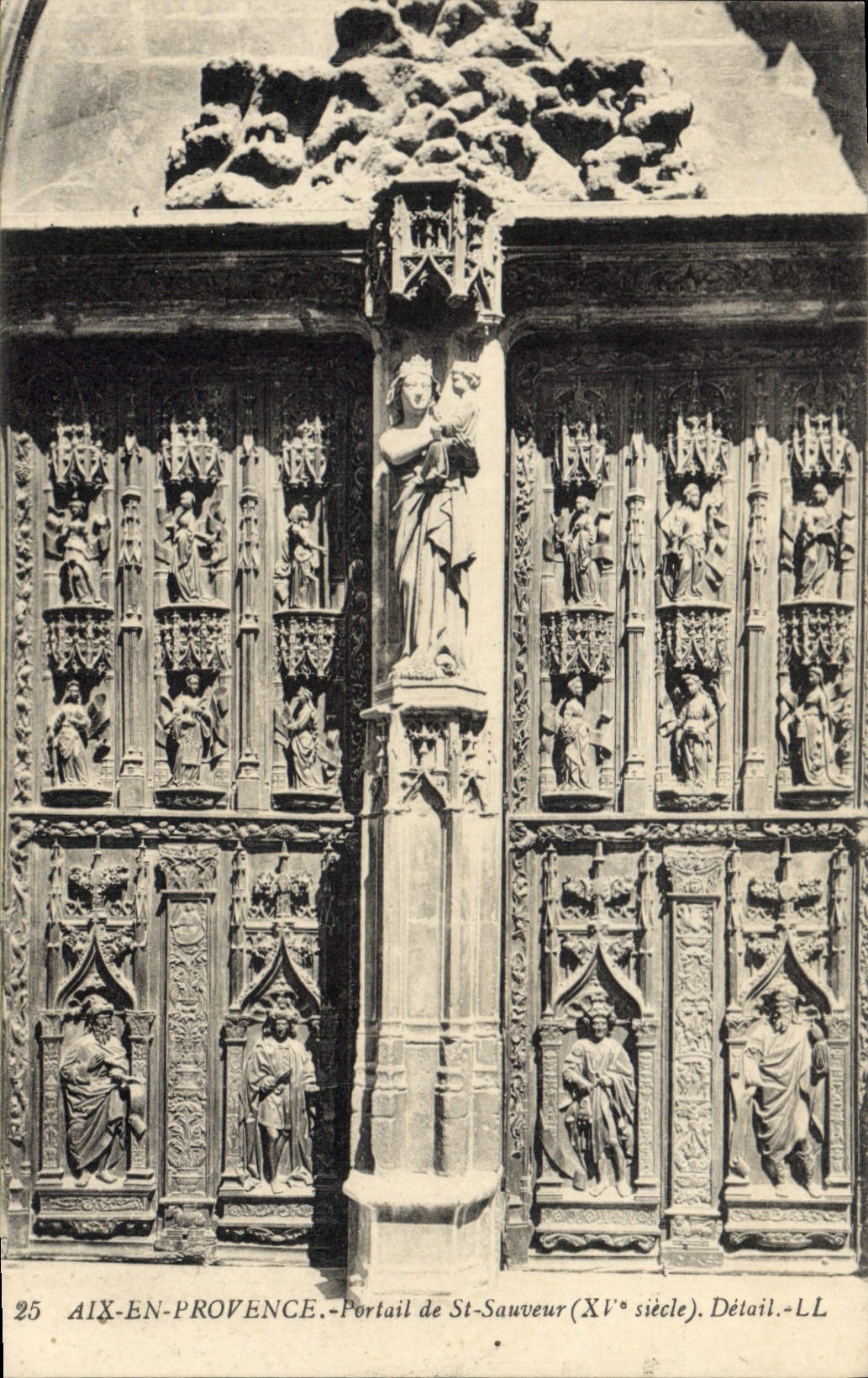 CPA Aix en Provence Portail de St Sauveur XV siecle 